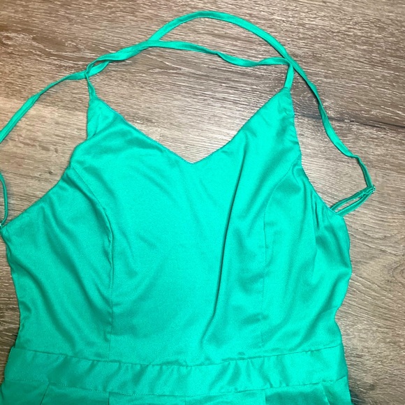 NWOT Backless Romper (L) - Picture 5 of 11